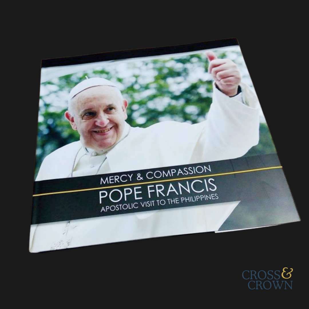 Mercy and Compassion: Pope Francis Apostolic Visit To The Philippines Coffee Table Book [Hard Cover]